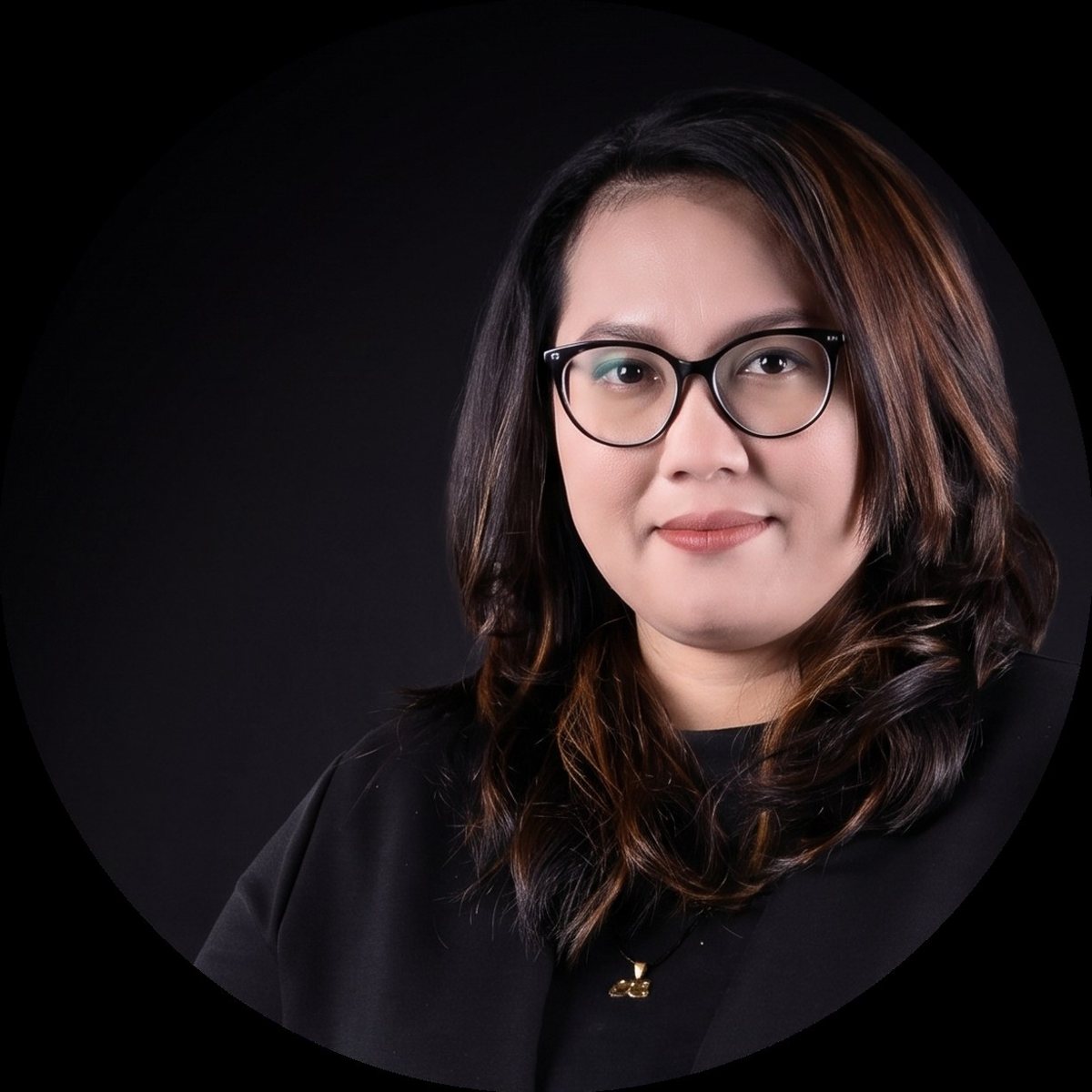 Head of Legal of Alex Villas Group — licensed Indonesian advocate and certified tax lawyer