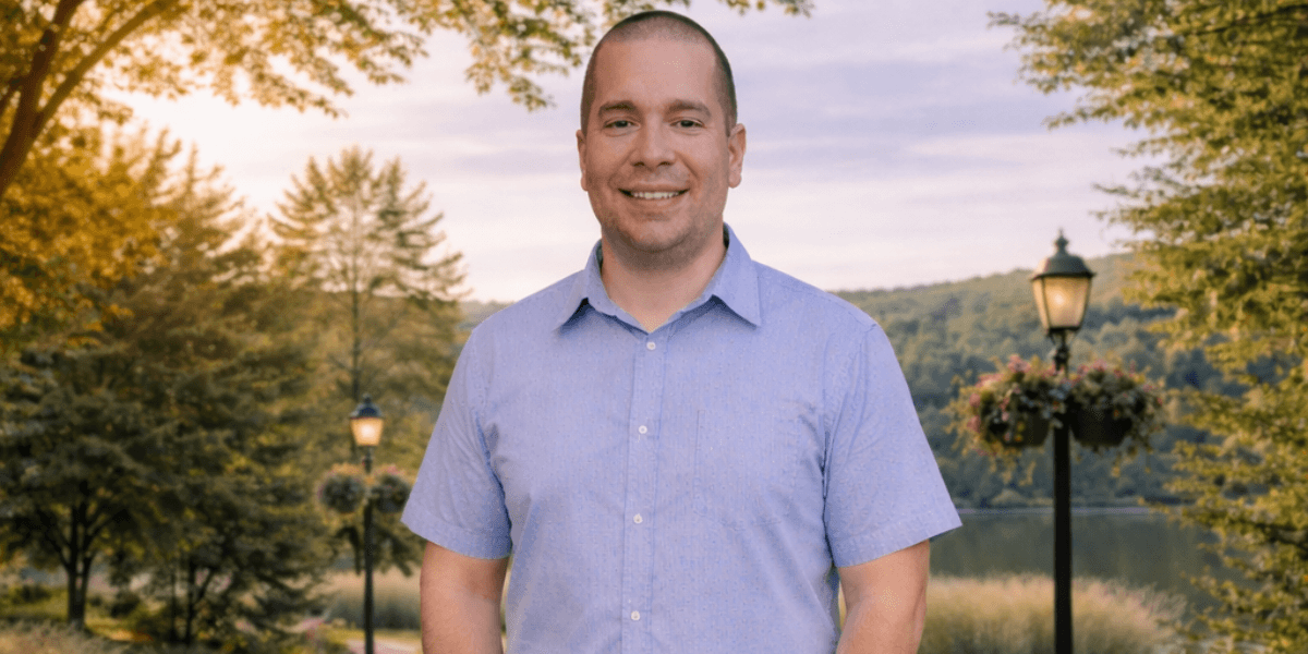 Vincent Carotenuto, customer success consultant, specializes in operational performance, team alignment, and actionable business decisions to drive growth.