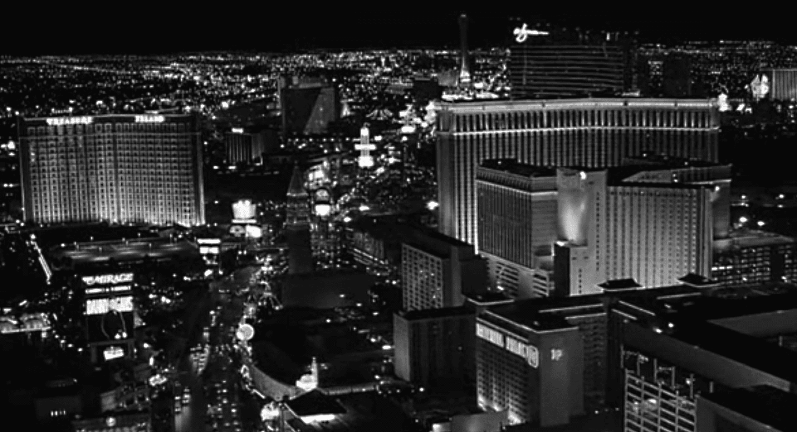 Homescreen with open bottom drawer