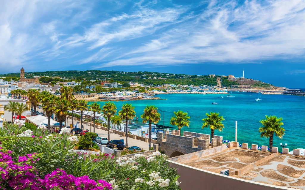 Santa Maria di Leuca i Puglia, Italia – kystby med historiske kirker og unike villaer fra 1800-tallet | Expa Travel