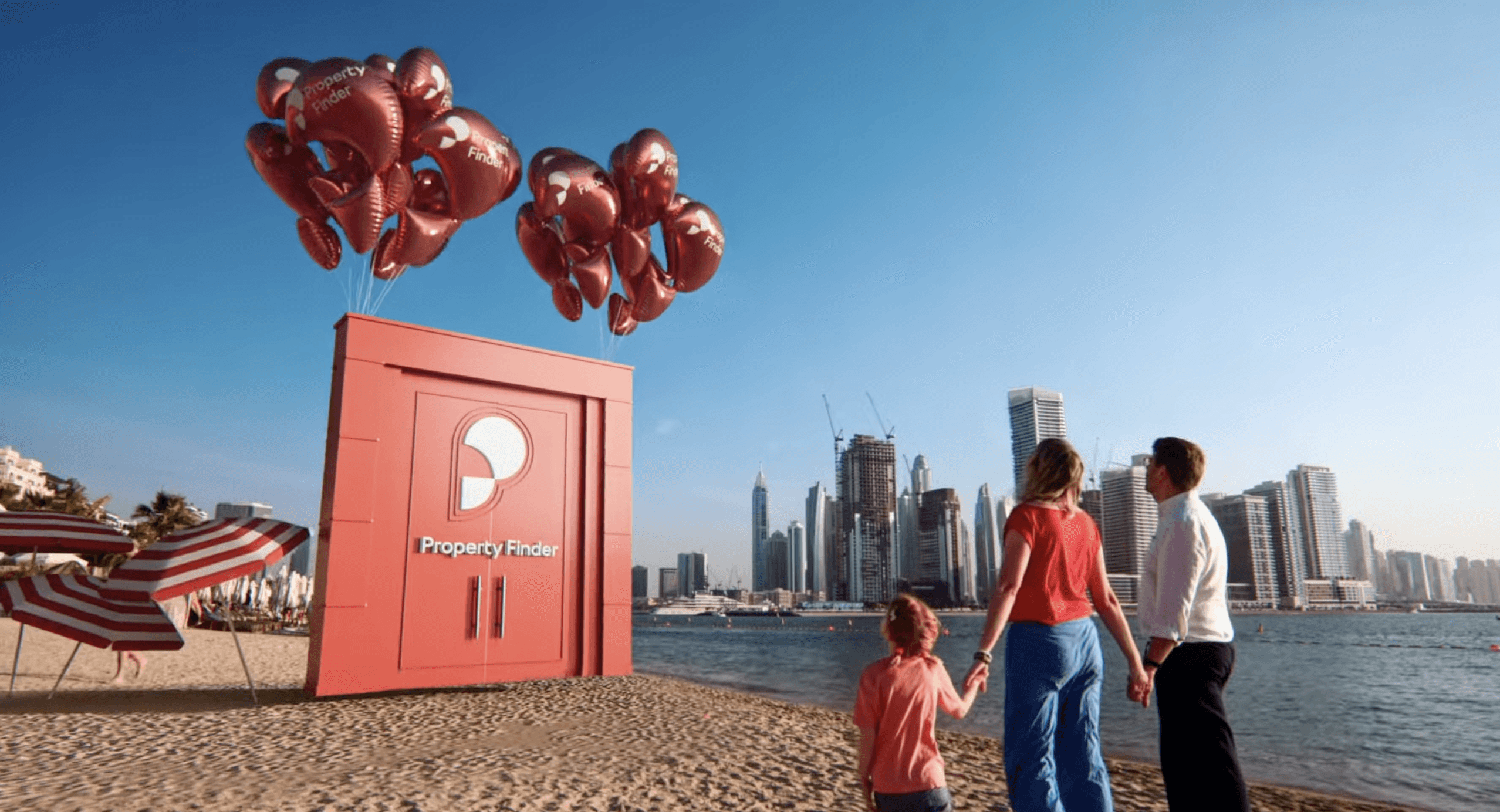 Batch.Works logo over a photo of a box of 3D printed objects