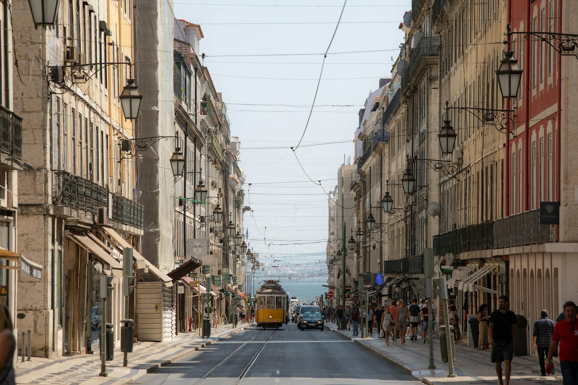 Zapping Lisbon: how it works for tourists