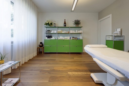 Pavimento-in-legno-sala-medica-svizzera (Canton Ticino) Galimberti-IMG_1958.jpg