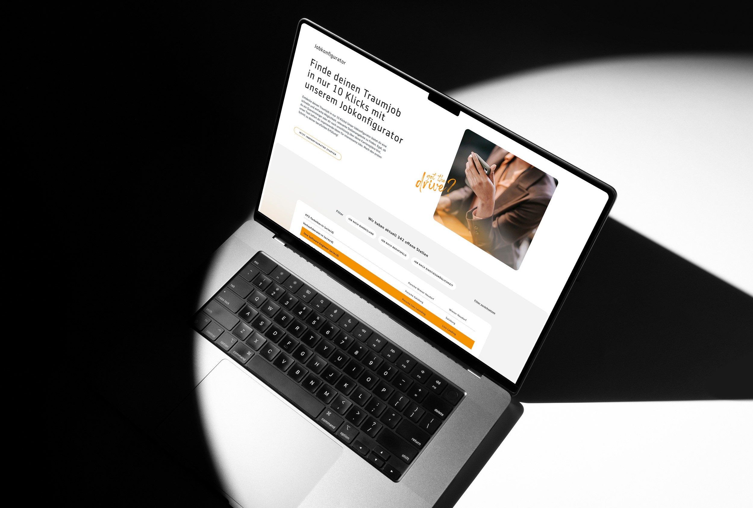 Screenshot eines klar gegliederten Inhaltsbereichs der Porsche Holding Website mit verständlicher Navigation und informativen Texten.