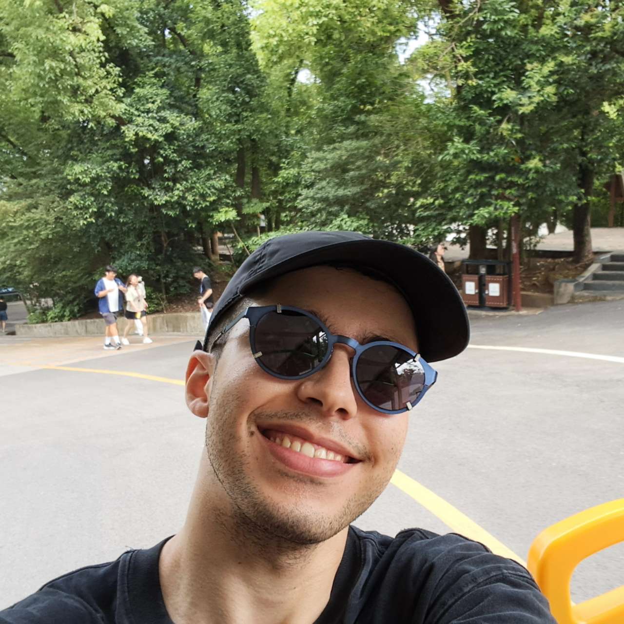 Portrait of Daniel Hayes, founder of EarlyBird.