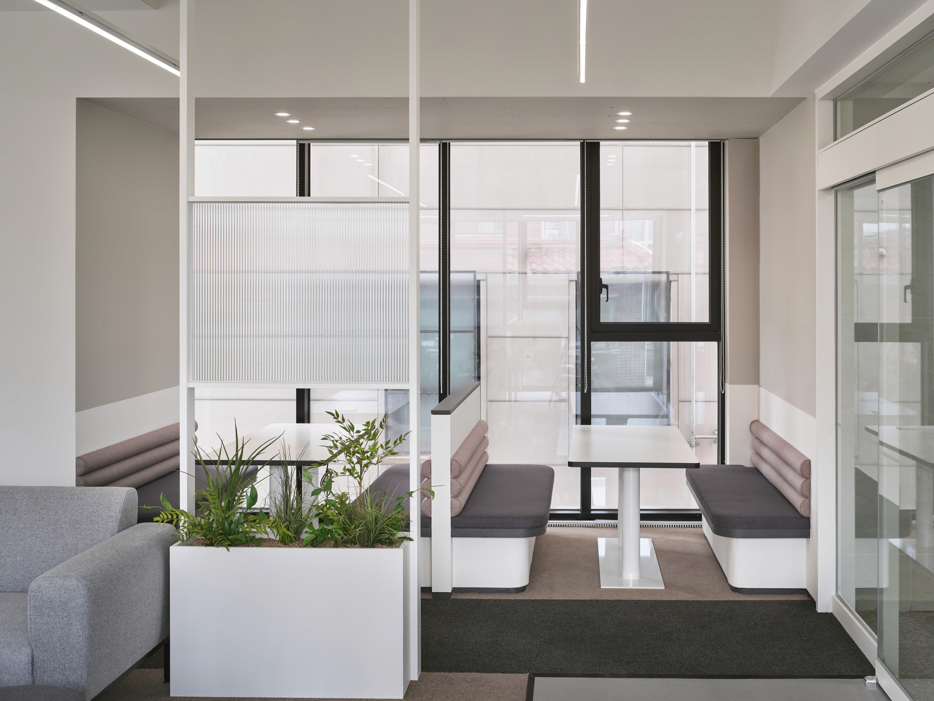 크루캐피탈 오피스 이미지