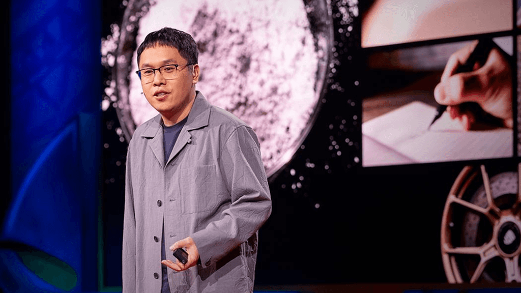 https://pi.tedcdn.com/r/talkstar-assets.s3.amazonaws.com/production/talks/talk_160684/baf2c833-e827-4693-8ff7-0333a86020d2/XuHao_2025T-embed.jpg?u%5Br%5D=2&u%5Bs%5D=0.5&u%5Ba%5D=0.8&u%5Bt%5D=0.03&quality=82c=1050%2C550&w=1050