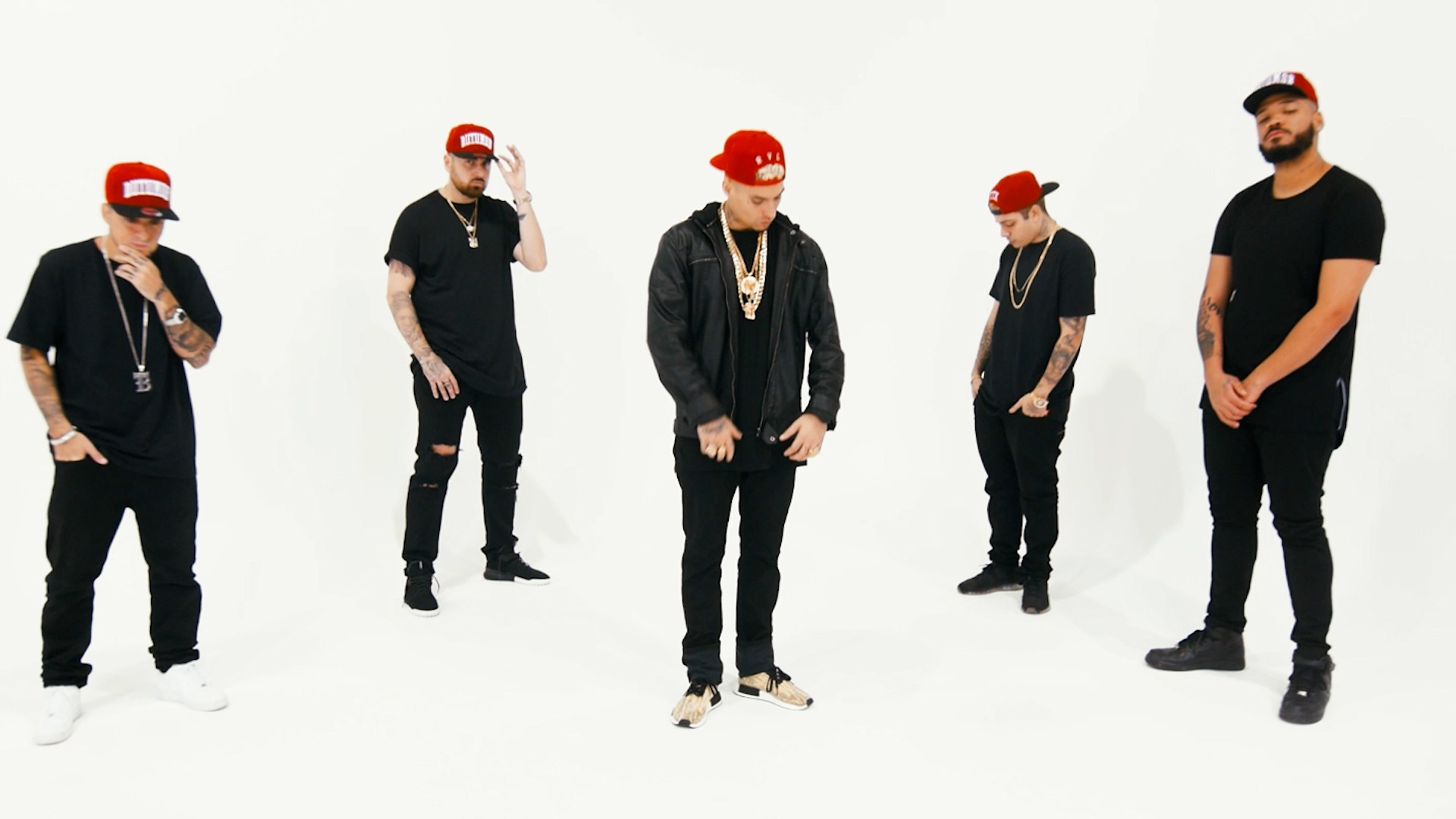 Cinematic music video sequence of Filipe Ret featuring Mãolee