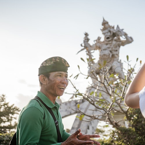 与当地导游一起旅行