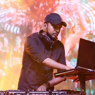 black metal wall mounted hook