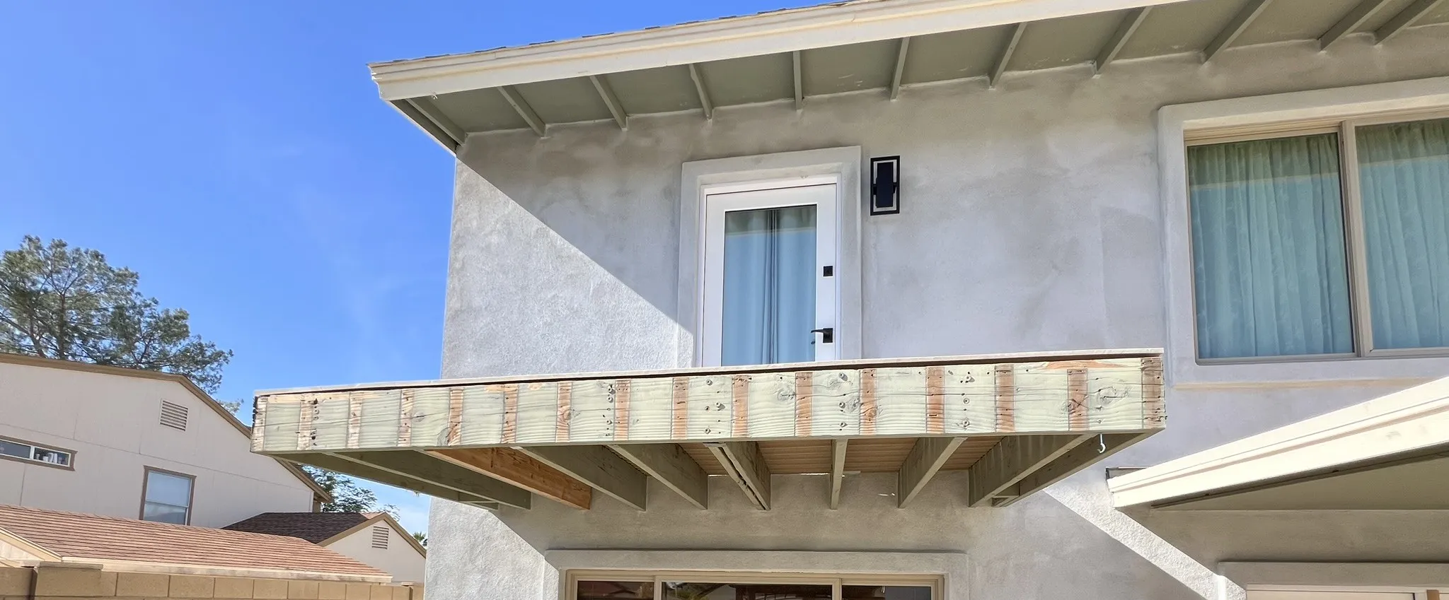 Before. HBC Desks – A Sleek & Modern Second-Story Escape with Trex Enhance decking