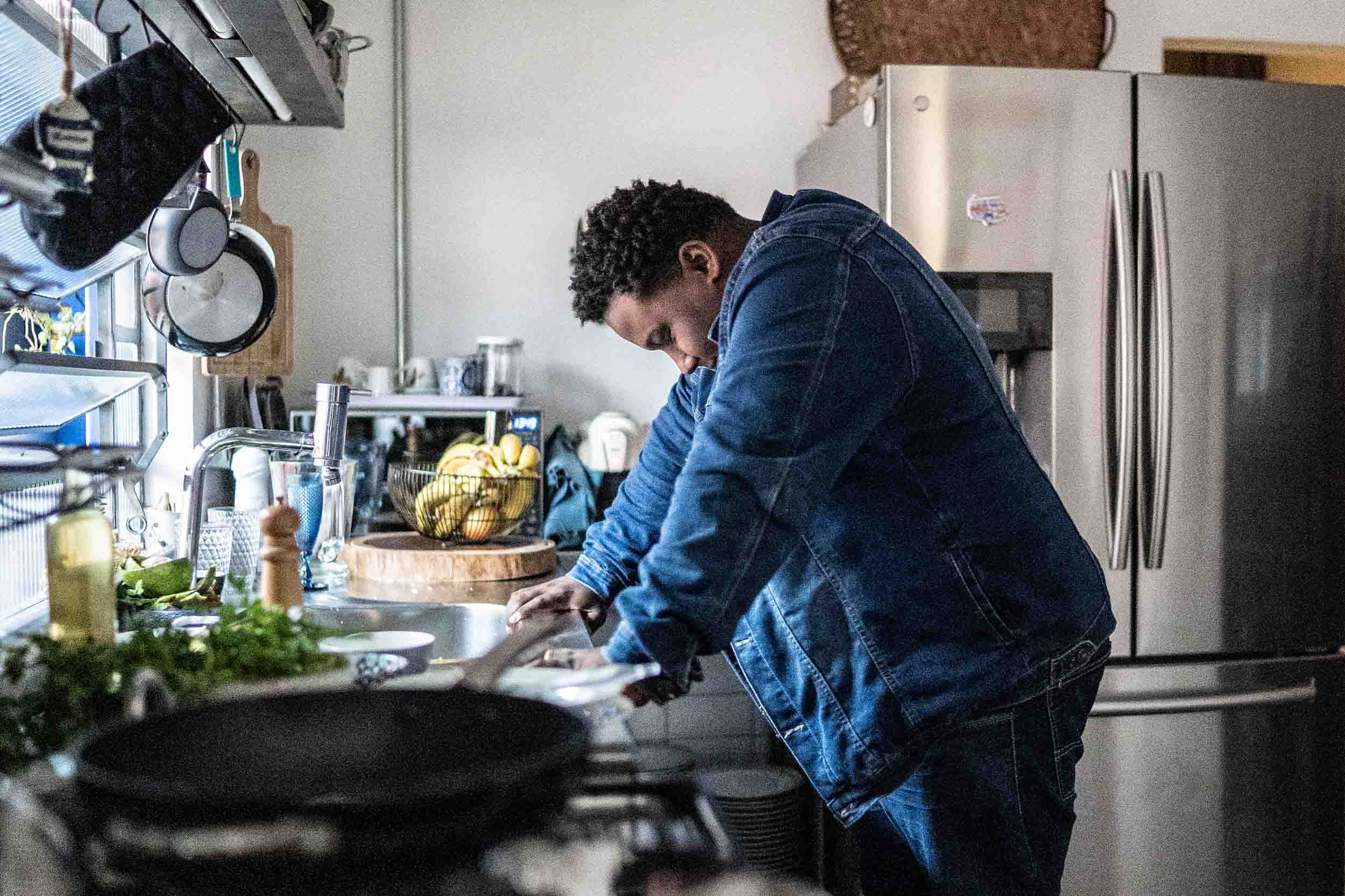 deciding on food - Semaglutide Foods To Avoid