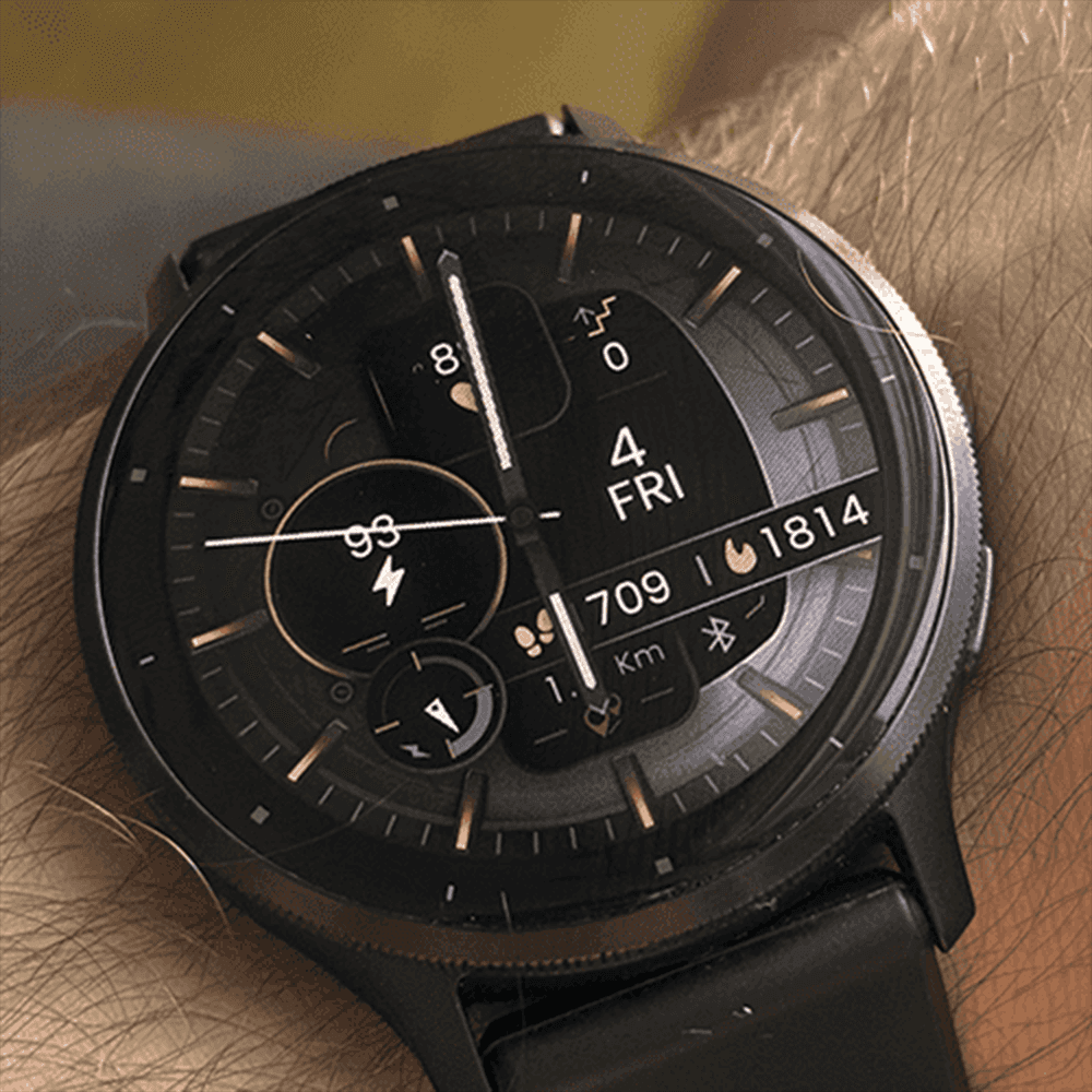 Venu Garmin Watch displaying an analog watch face