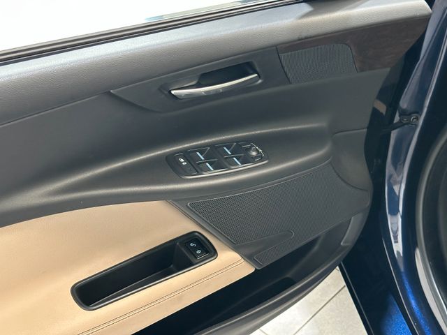 JAGUAR XE 2019 BLUE Gebrauchtwagen - Galeriebild 9