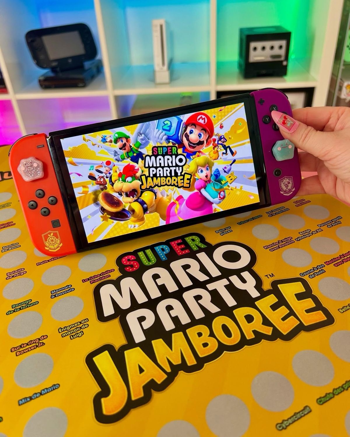 Handheld nintendo console used as cover image for a nintendo discussion group chat community