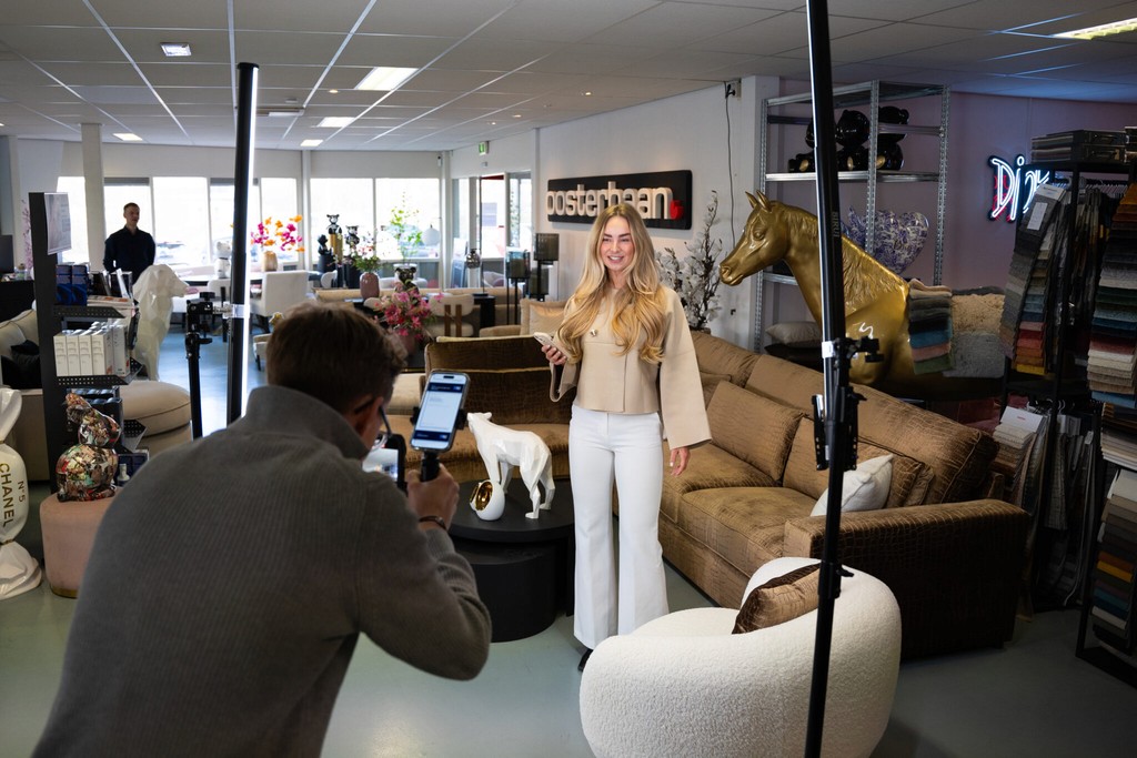 Videograaf van Shortclips filmt een short video op locatie