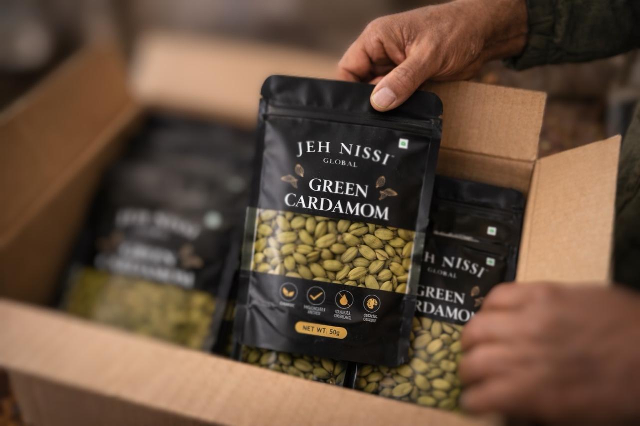 “Neatly packed spices, sealed to preserve freshness and arom