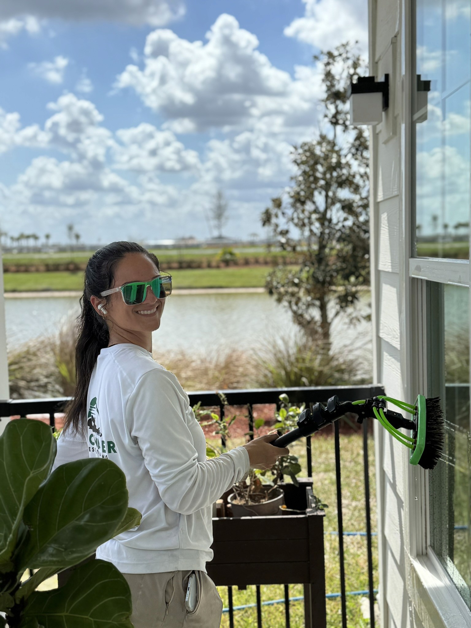 Cleaning Exterior Windows Viera