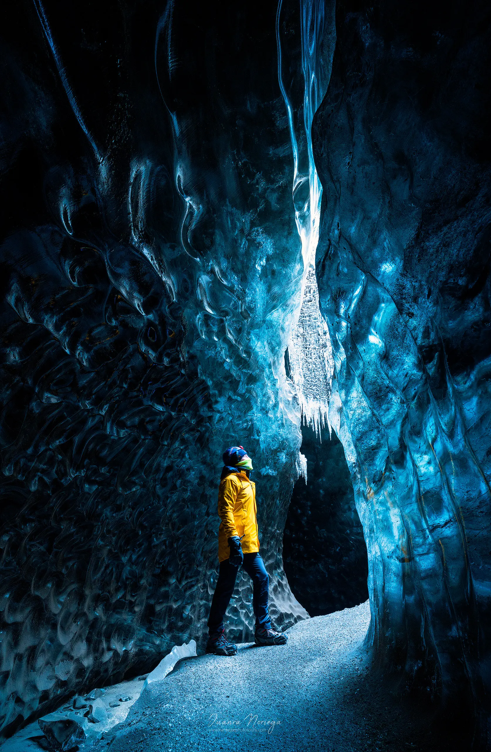 Cueba de hielo en Islandia
