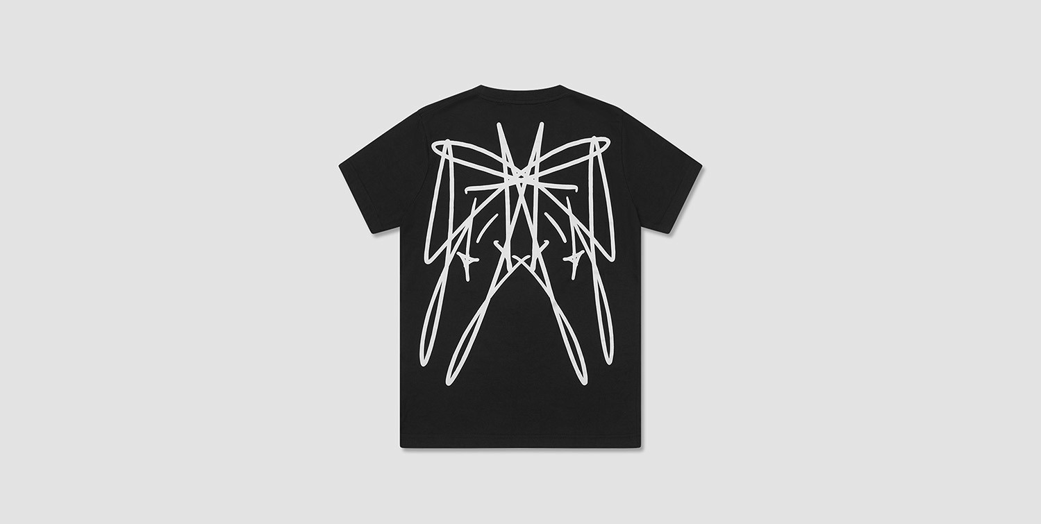 Black streetwea T-shirt with DTF print design on the back