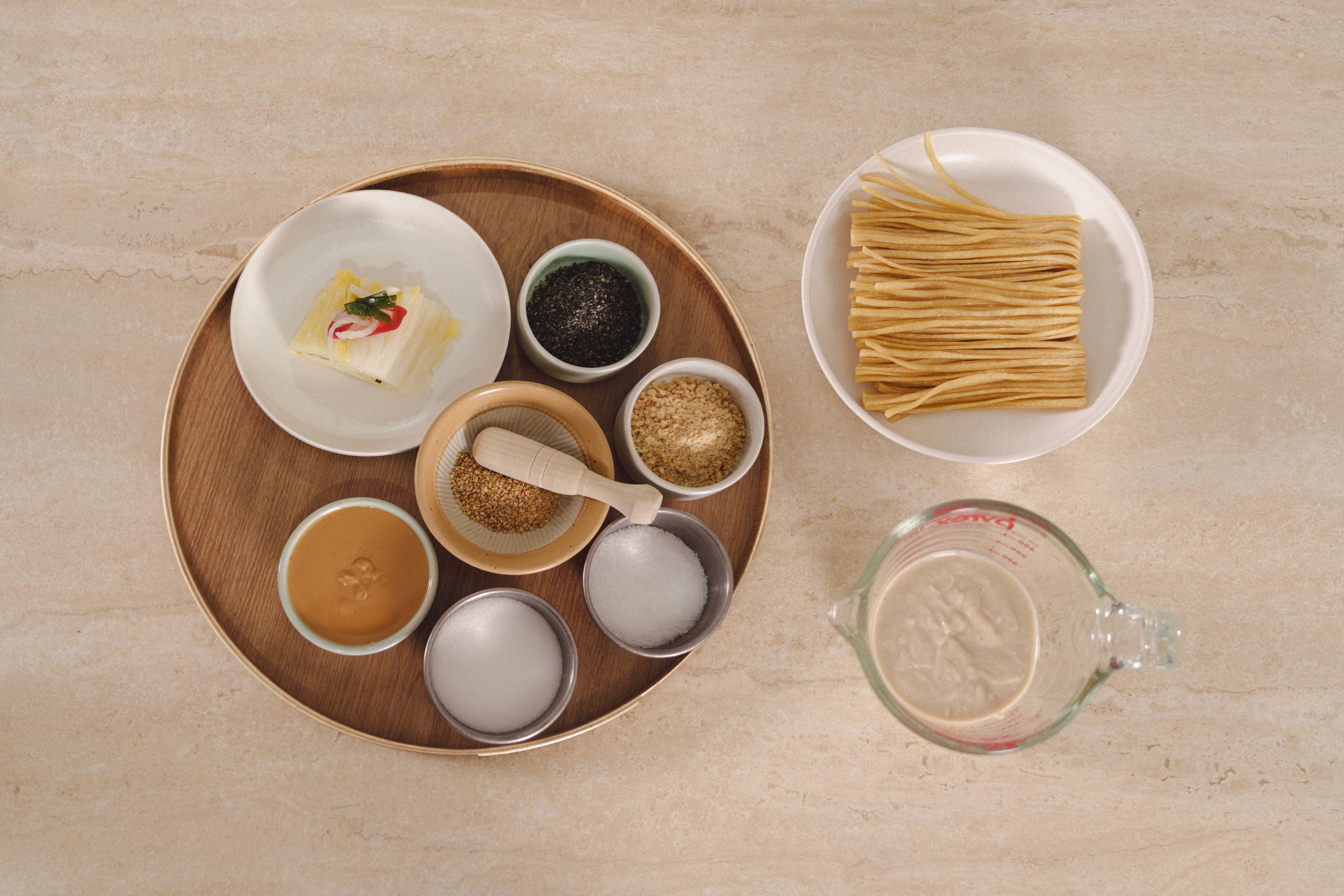 흑임자 서리태 콩국수 재료