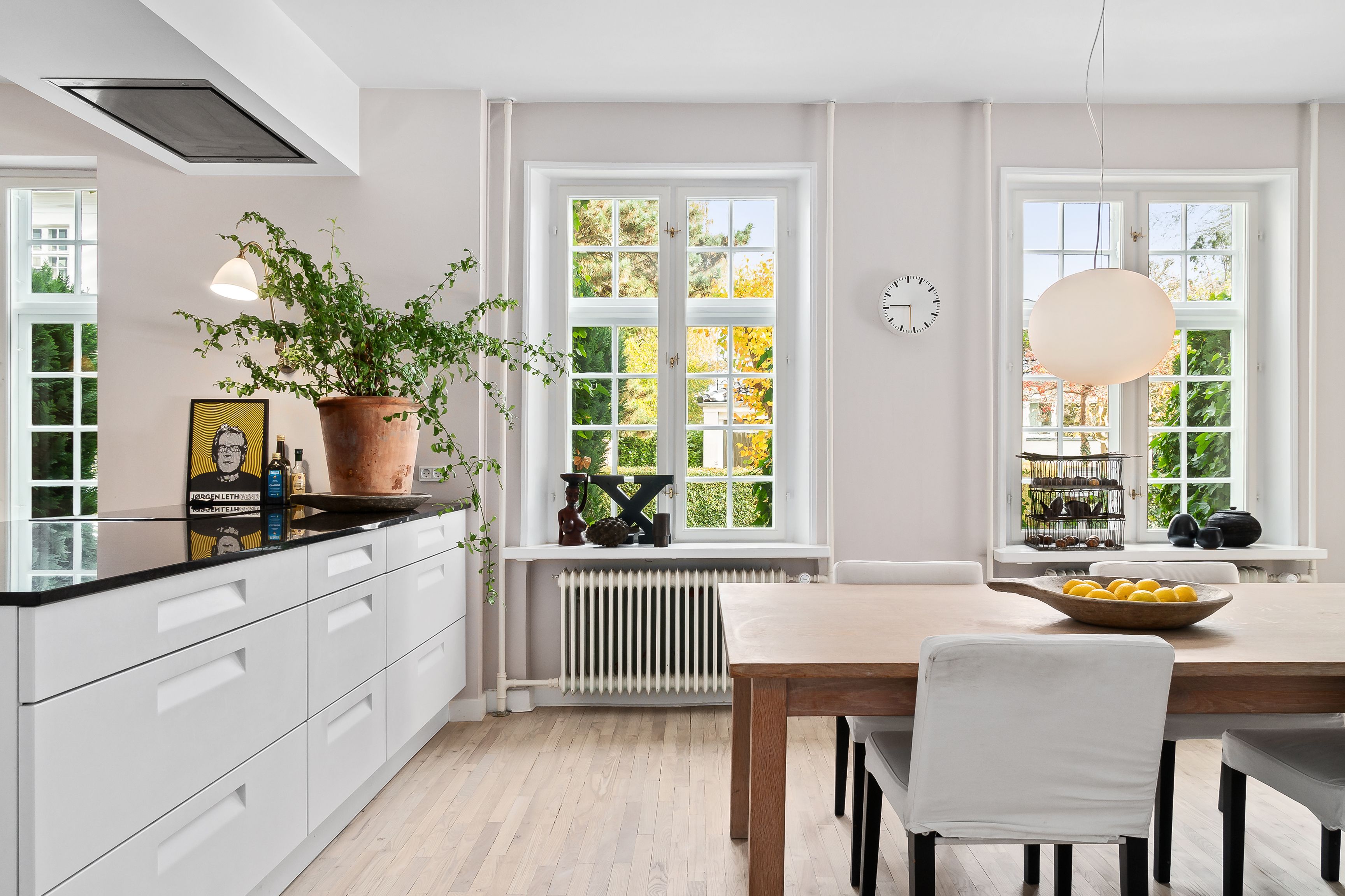 interior real estate photo editing