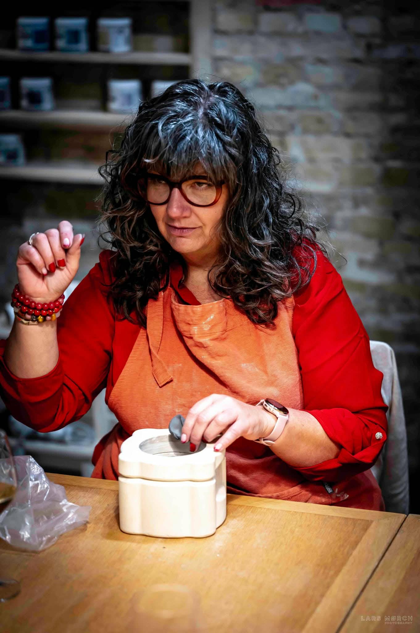 shaping clay using a casting form