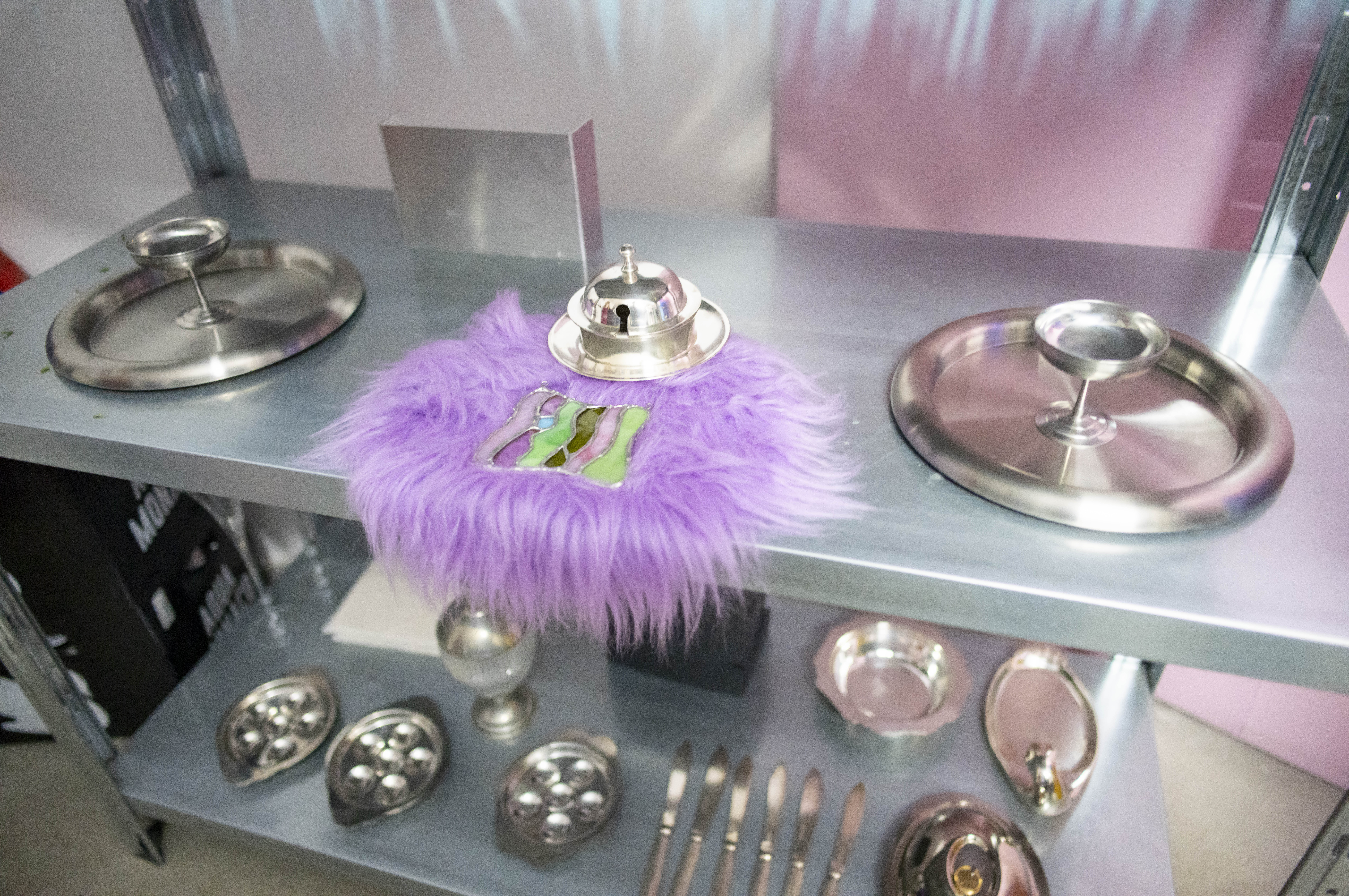 Entrepreneurs engaging in a lively discussion during a Bizz Buzz networking event.