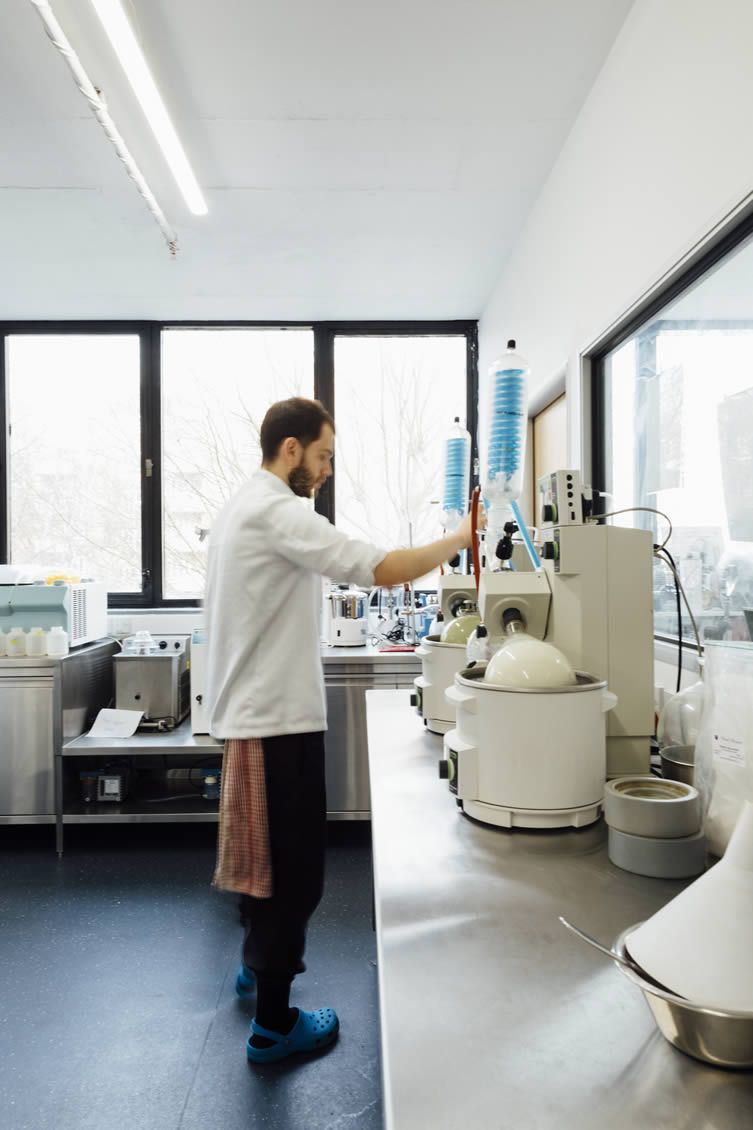 worker on laboratorium