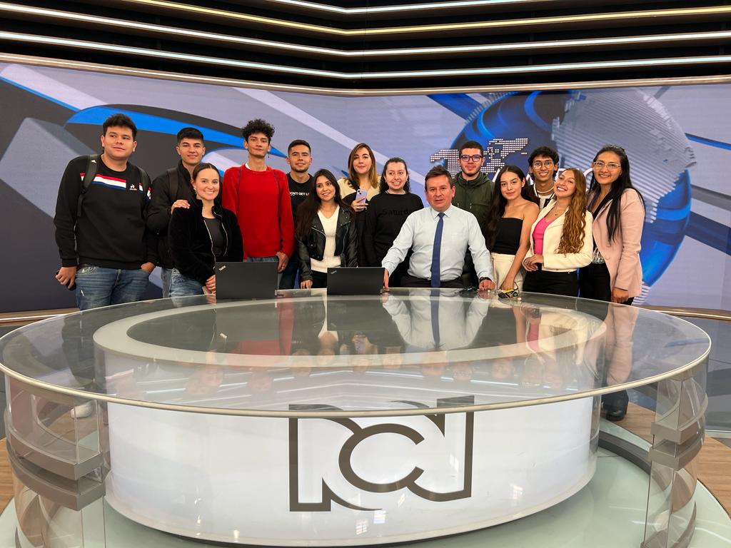 Panel de RCN con estudiantes de la Universidad Sergio Arboleda