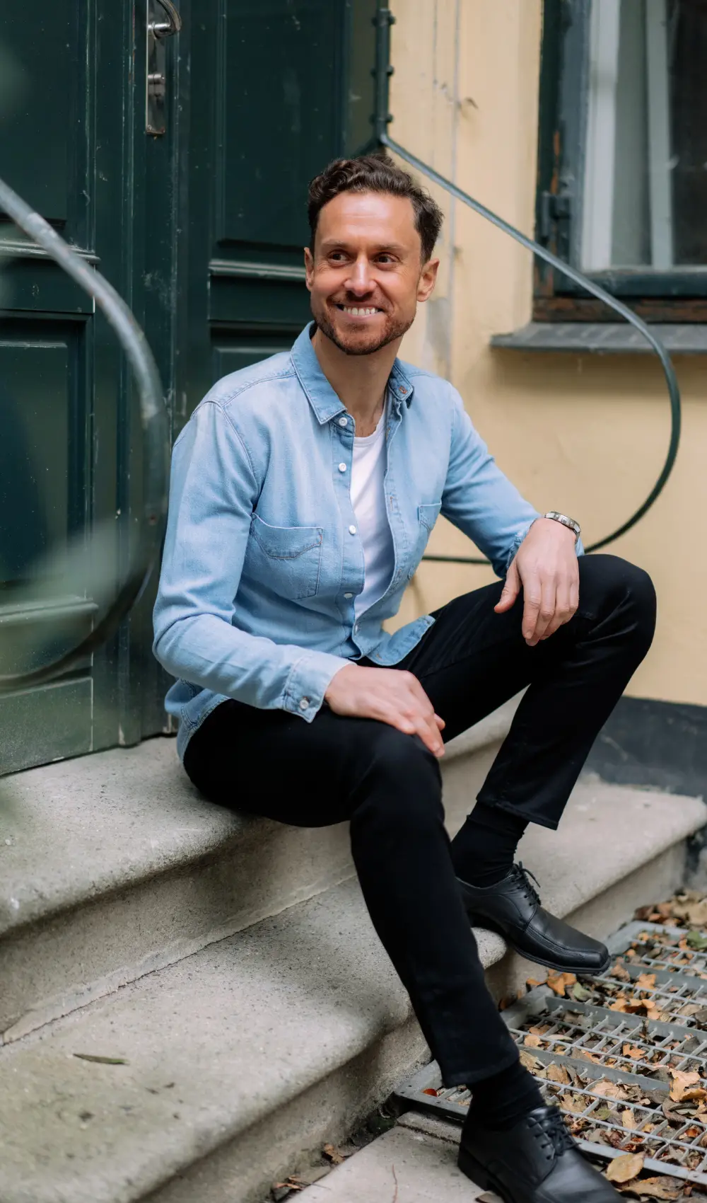 Certified life coach offering mindset transformation and guidance to discover your 'Why' and life purpose. Book a free breakthrough session for a life of fulfillment and happiness.