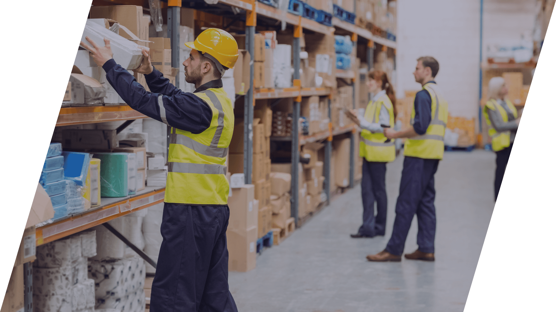 Сотрудники работающие на складе