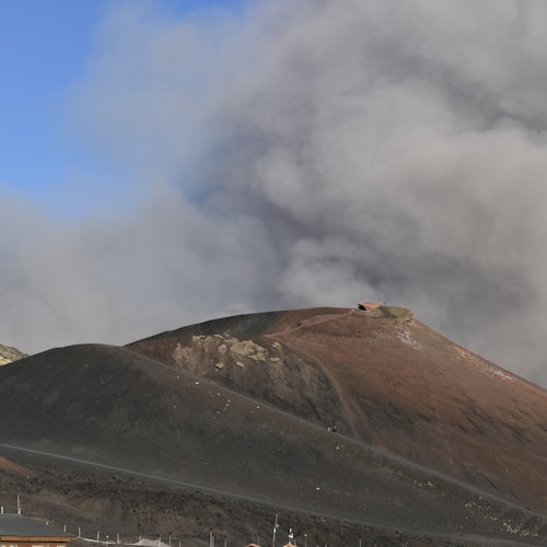 Bilhetes para Excursão ao Etna de Manhã ou ao Pôr do Sol e Visita à Gruta de Lava em Nicolosi