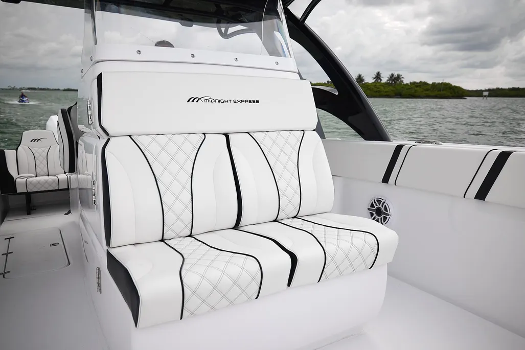 Boat thumbnail 14