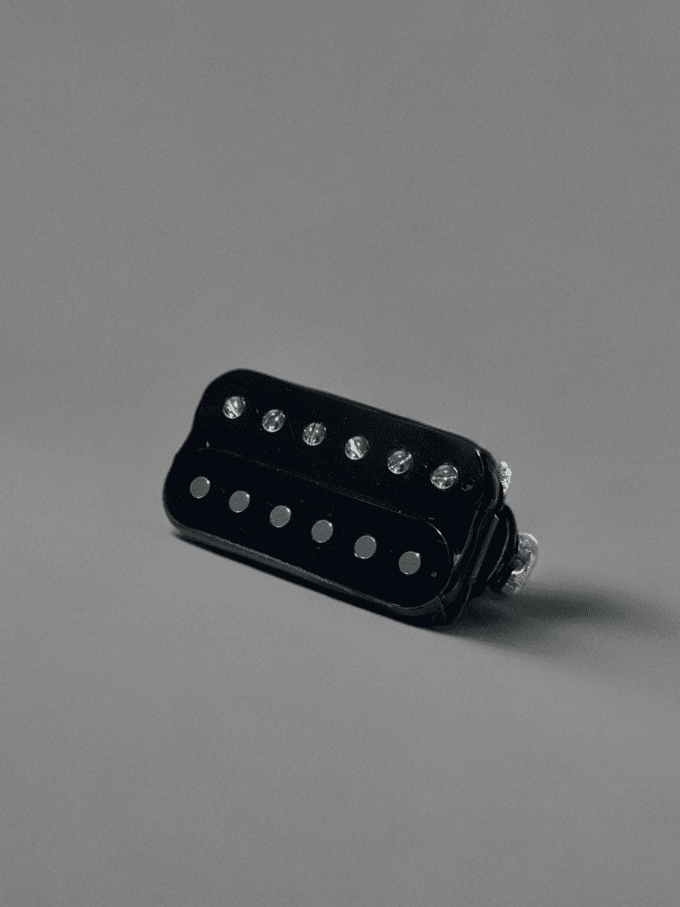 humbucker-standard-black-neck--C1679EB8-3EC3-46B5-87B0-925FD411E552.png
