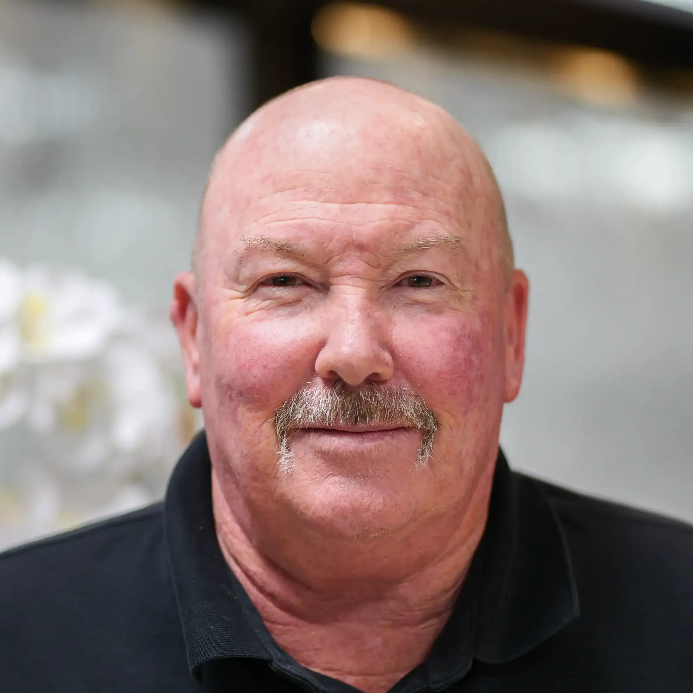 Loren Achenbach headshot