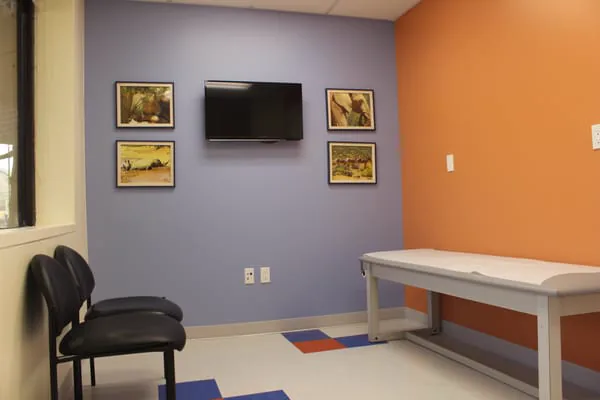 Uni Construction - Tenant Improvement for Active Life - construction - image 3