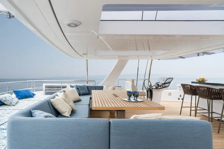 Sunreef 80 saloon sofa