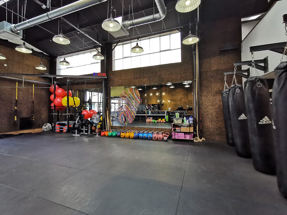 Sac de frappe salle de sport boxe