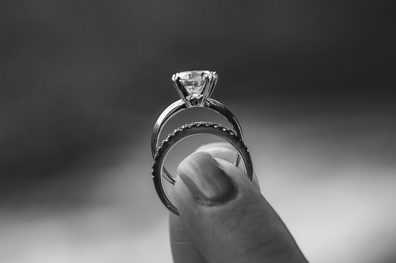 couple kissing on stairs