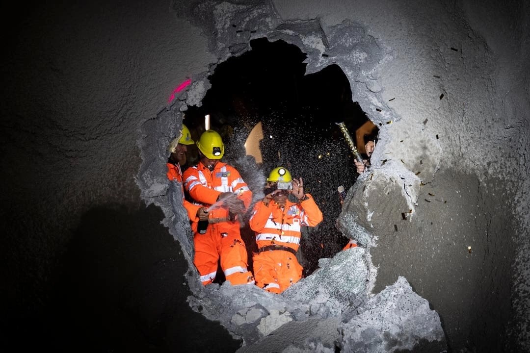 Durchstich — Rhätische Bahn Albulatunnel