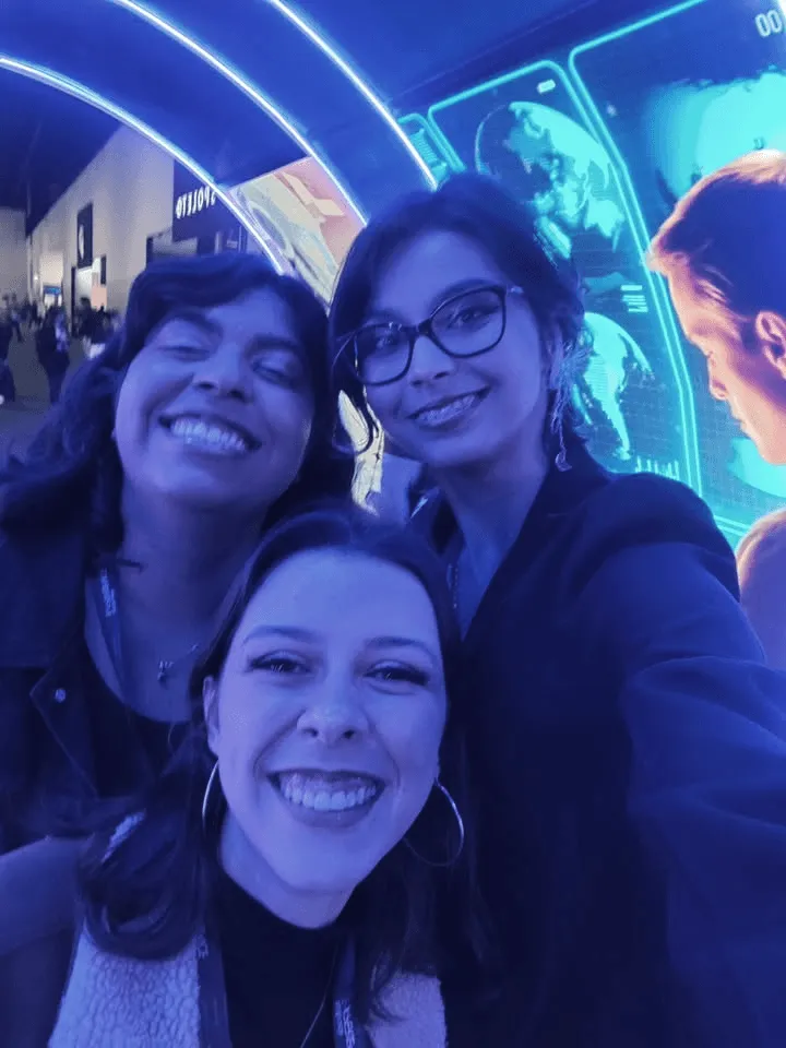 sócias fundadoras vivian costa, jenifer caetano, alice sabino, ambi criativa estúdio de design