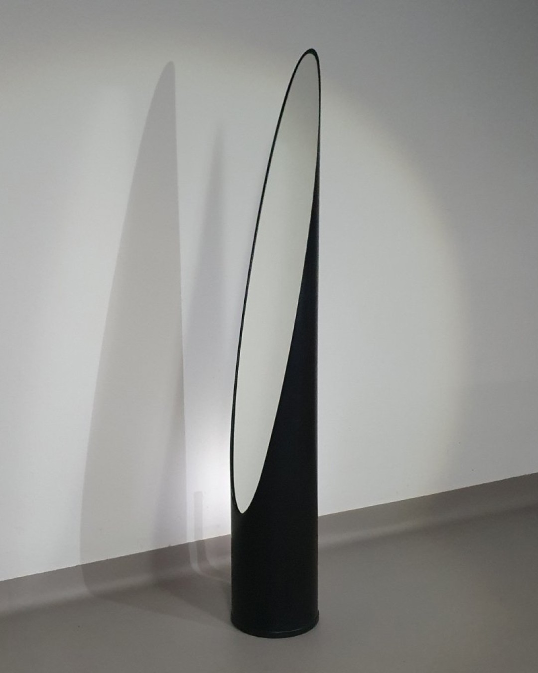 Pop Art Lipstick mirror Unghia by Rodolfo Bonetto, 1970s