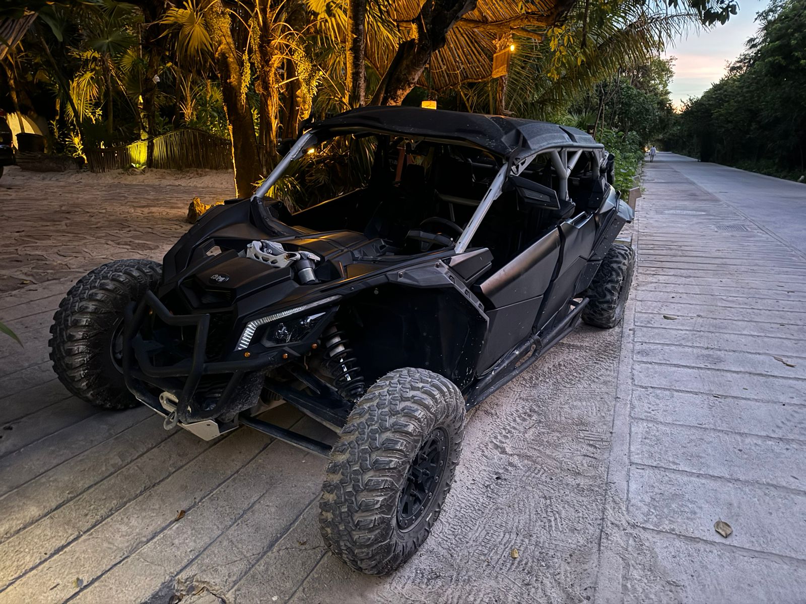 Canam Buggy Rental Tulum RZR Razer front pic