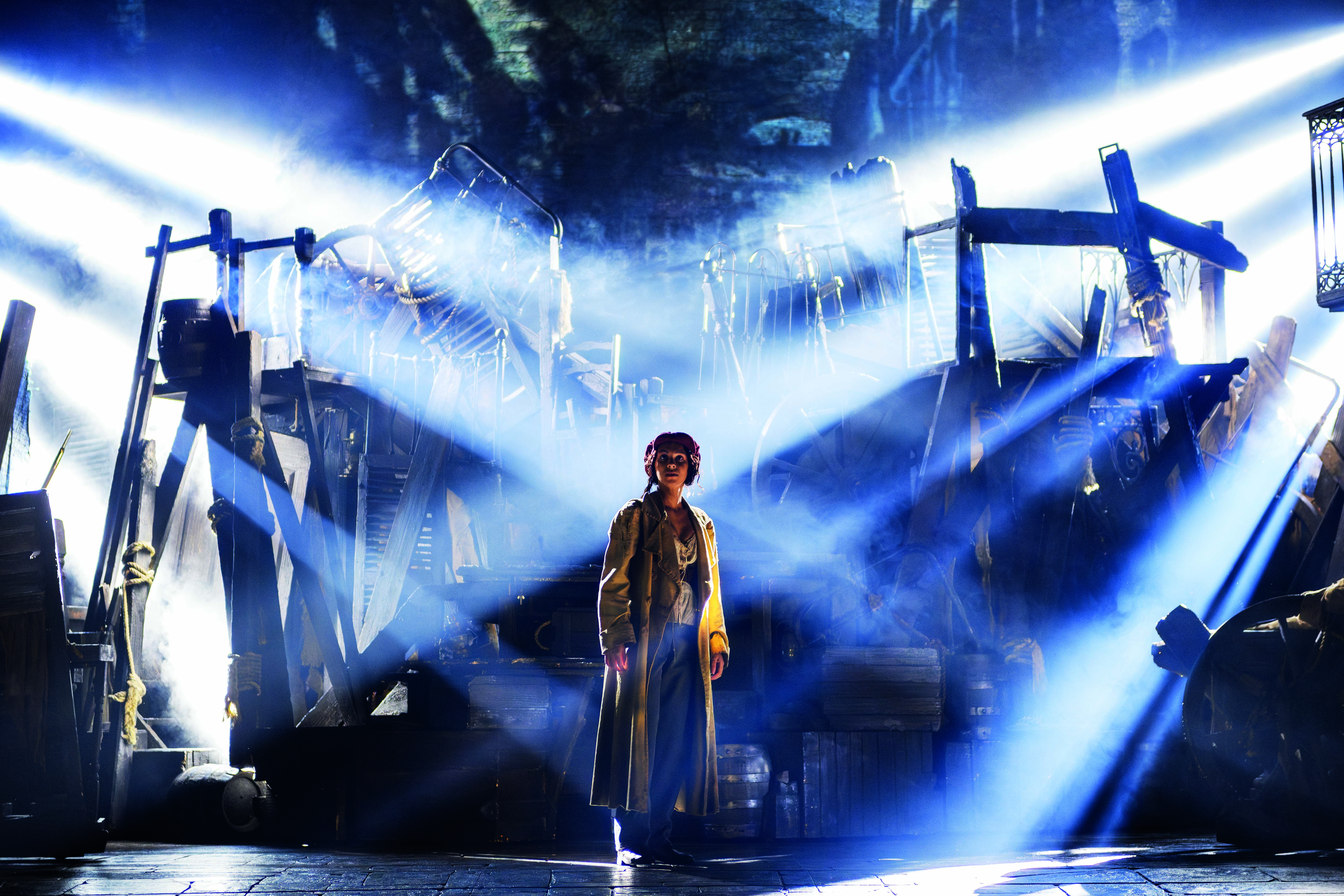 Amena El-Kindy as 'Eponine'. Photo Danny Kaan