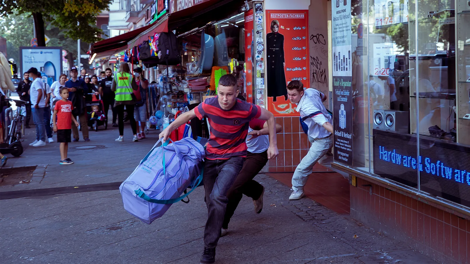 Sneaker Freaker Promo — advertising still 01 | Raúl Felipe
