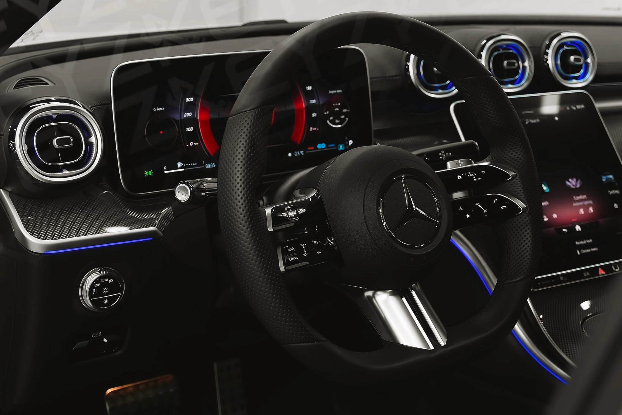 Vue interieur Mercedes C 200 Noir – Location Berline à Dubaï | Keyz Rent