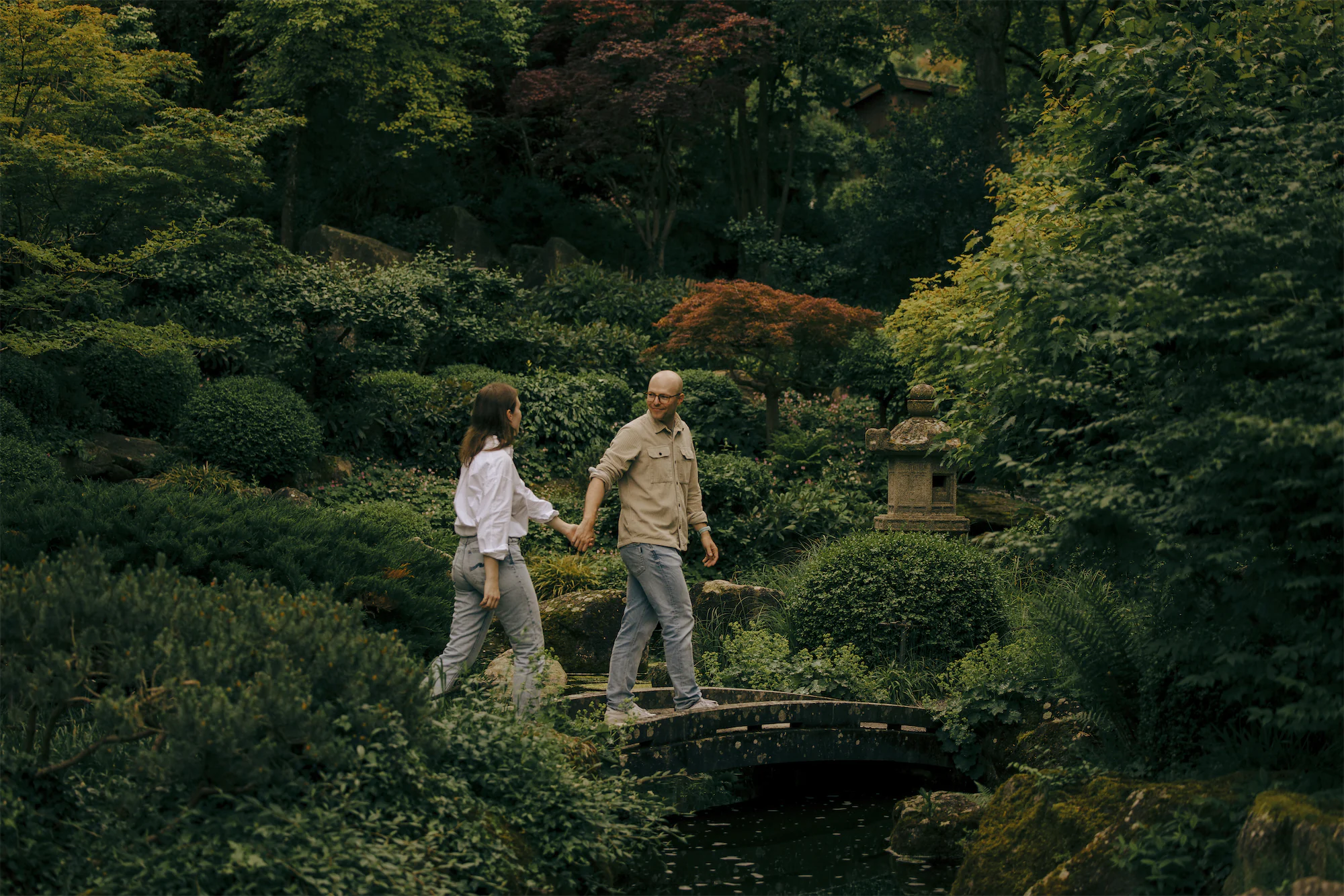 wedding photos Botanischer Garten Würzburg, engagement shoot botanical garden Würzburg, photoshoot location nature Würzburg