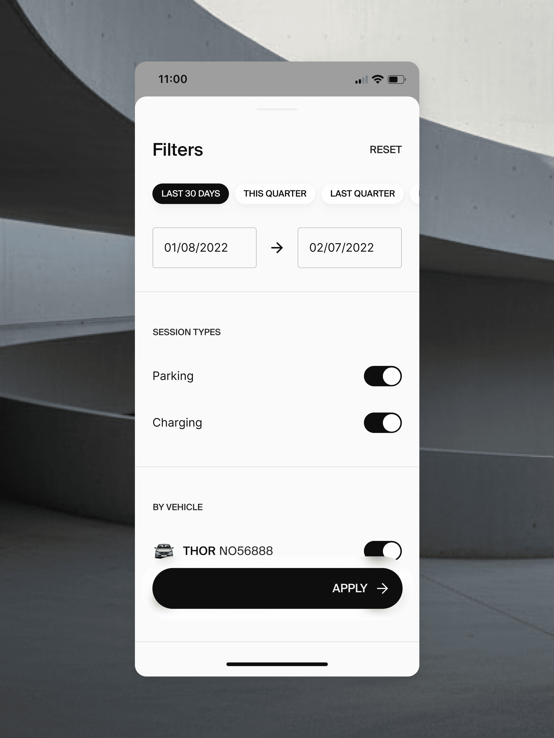 A UI modal showing advanced filter options for parking and charging receipts by date and vehicle.