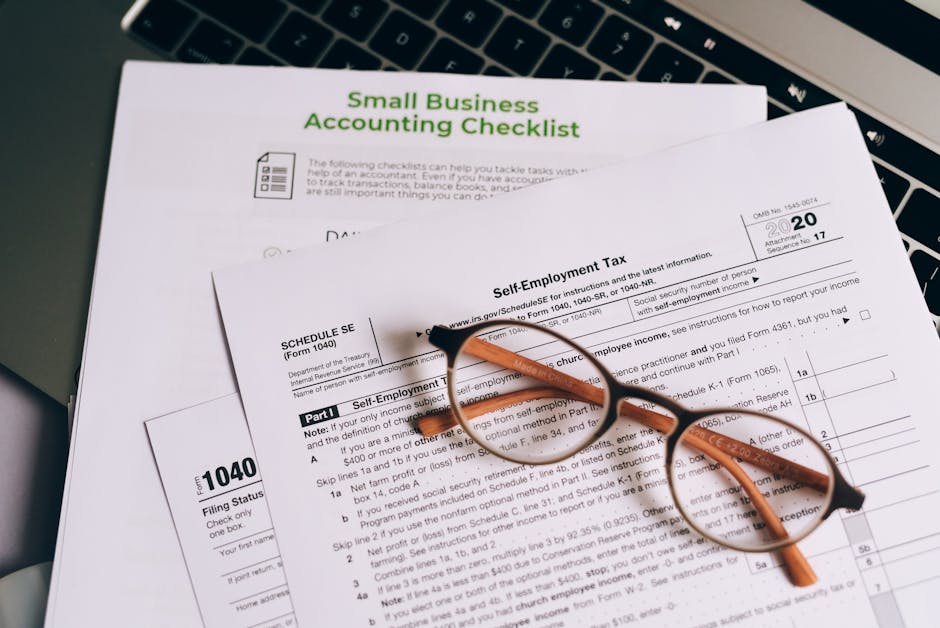 saas ux audit checklist illustration